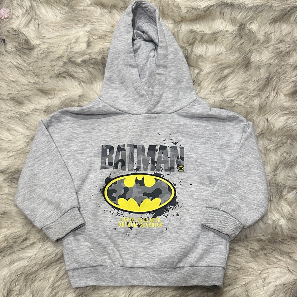 Batman Light Gray & Yellow Hoodie Sweatshirt Toddler Boys Size 2-3T